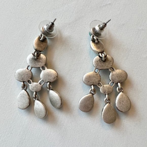 Costume Turquoise Colored Chandelier Silver Tone Fashion Estate Earrings - Picture 4 of 4